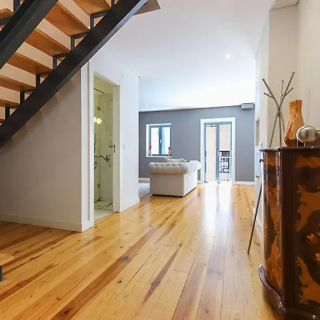 Azzulea Avenida Apartment