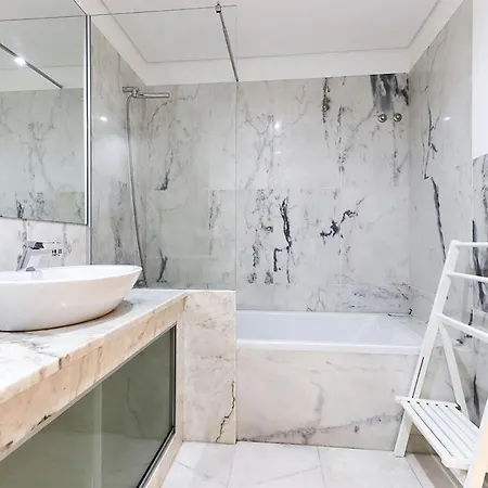 Azzulea Avenida Lisbona